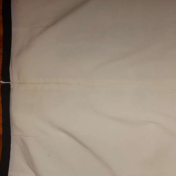 Black& White Pencil Skirt w/ Slit - Picture 3 of 3